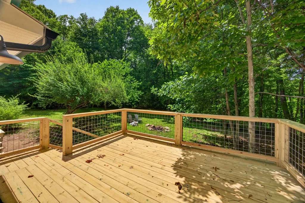 41 Jump Off Place Monterey TN 38574