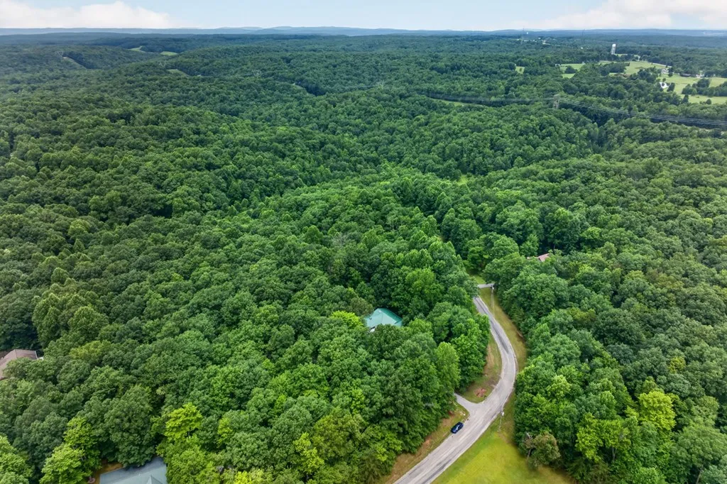41 Jump Off Place Monterey TN 38574
