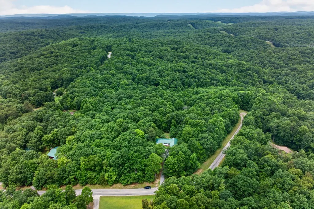 41 Jump Off Place Monterey TN 38574