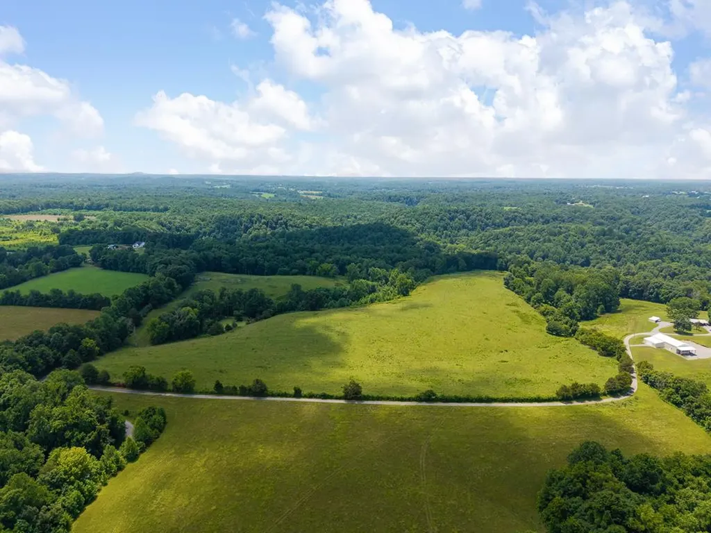 98AC Blackburn Fork Road Cookeville TN 38501