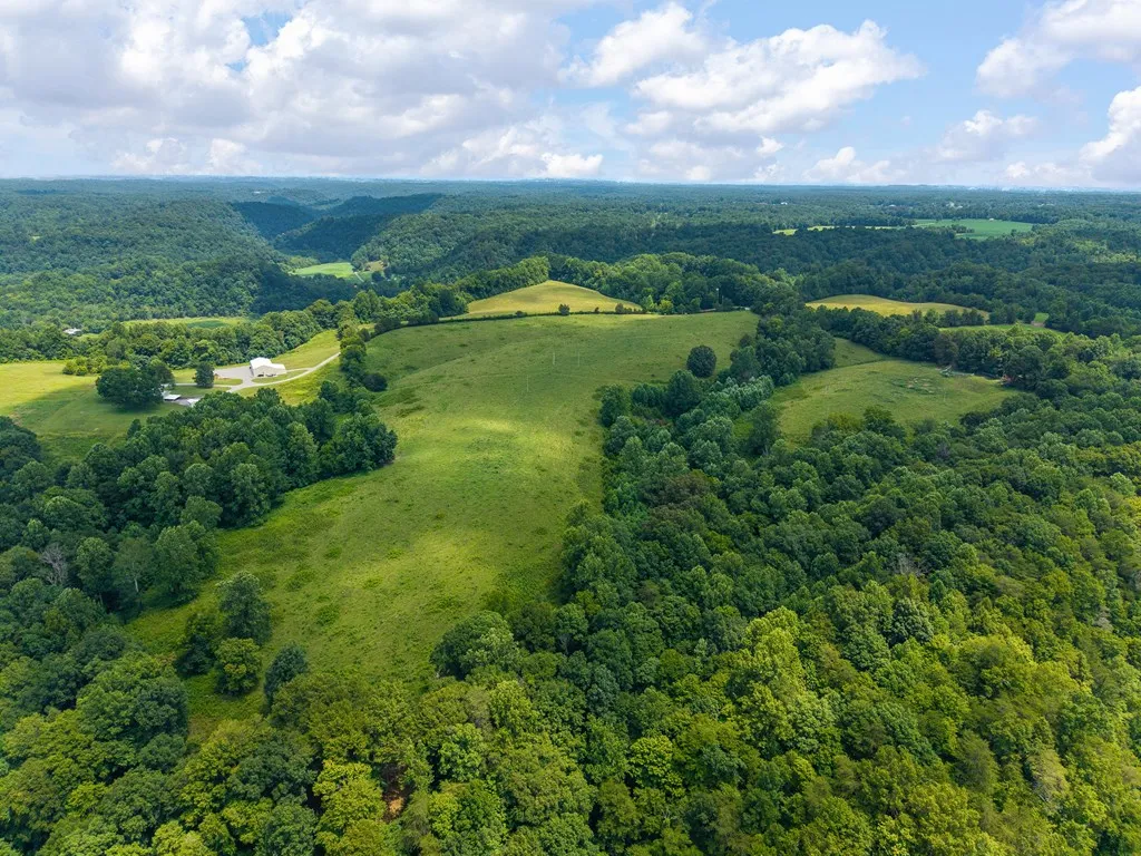 98AC Blackburn Fork Road Cookeville TN 38501