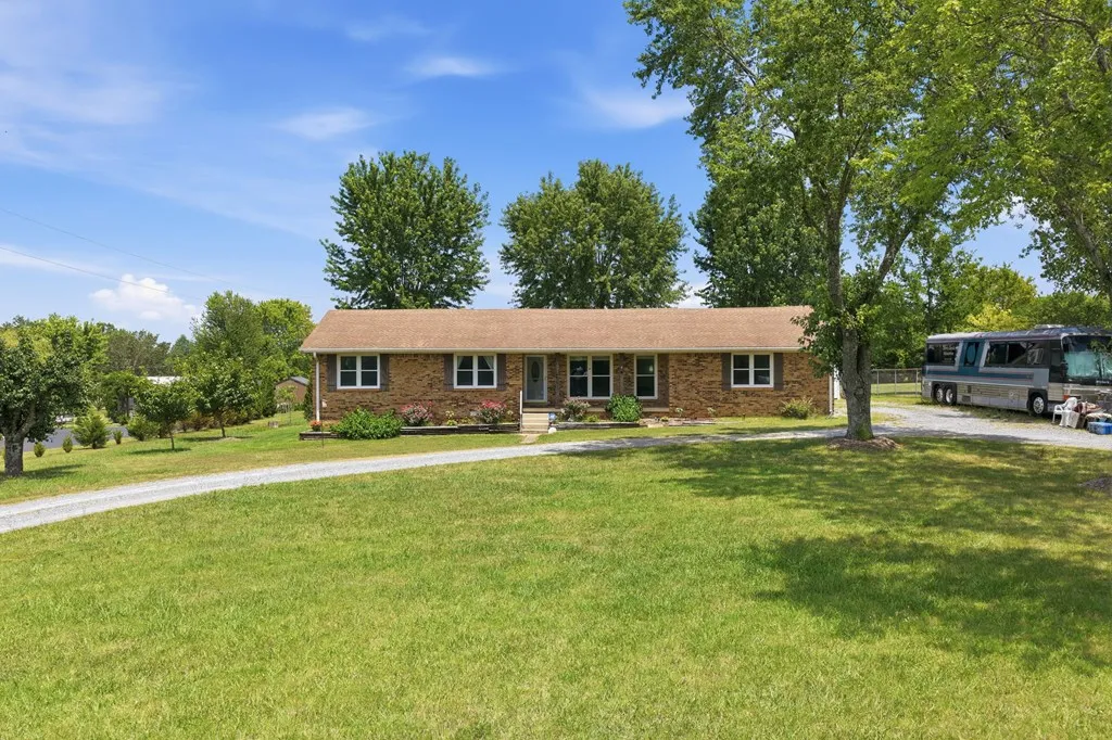 1024 Rome Pike Lebanon TN 37087
