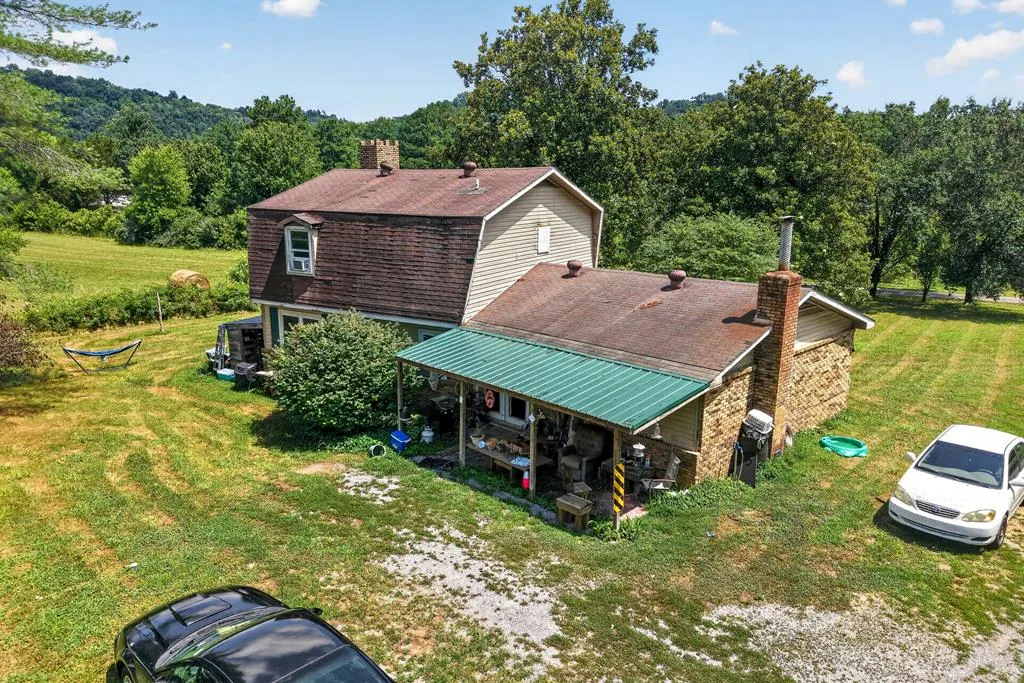 187 Edwin Smith Lane Gainesboro TN 38562