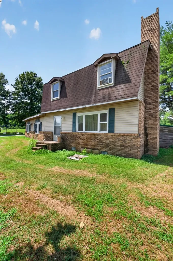 187 Edwin Smith Lane Gainesboro TN 38562