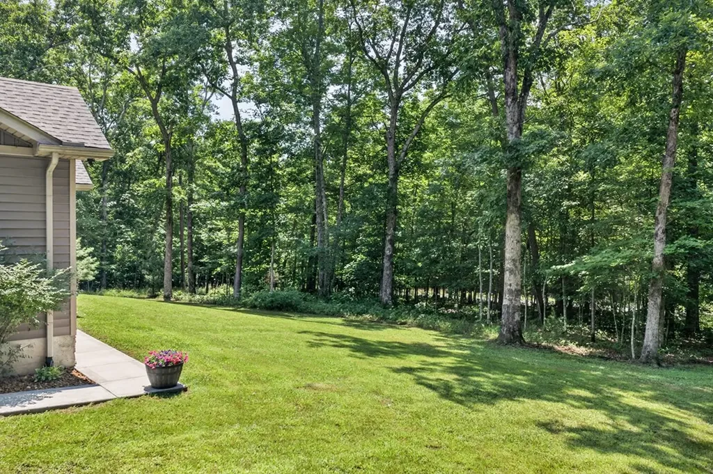 69 Winding Way Monterey TN 38574