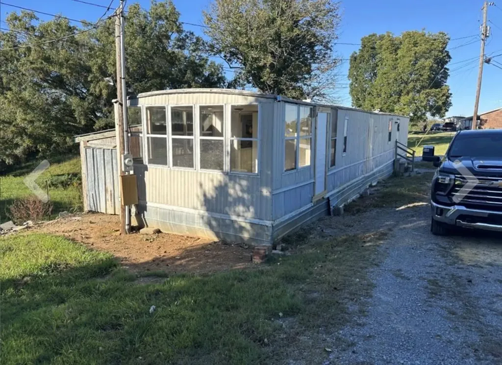 588 Cecil Hale Road Smithville TN 37166