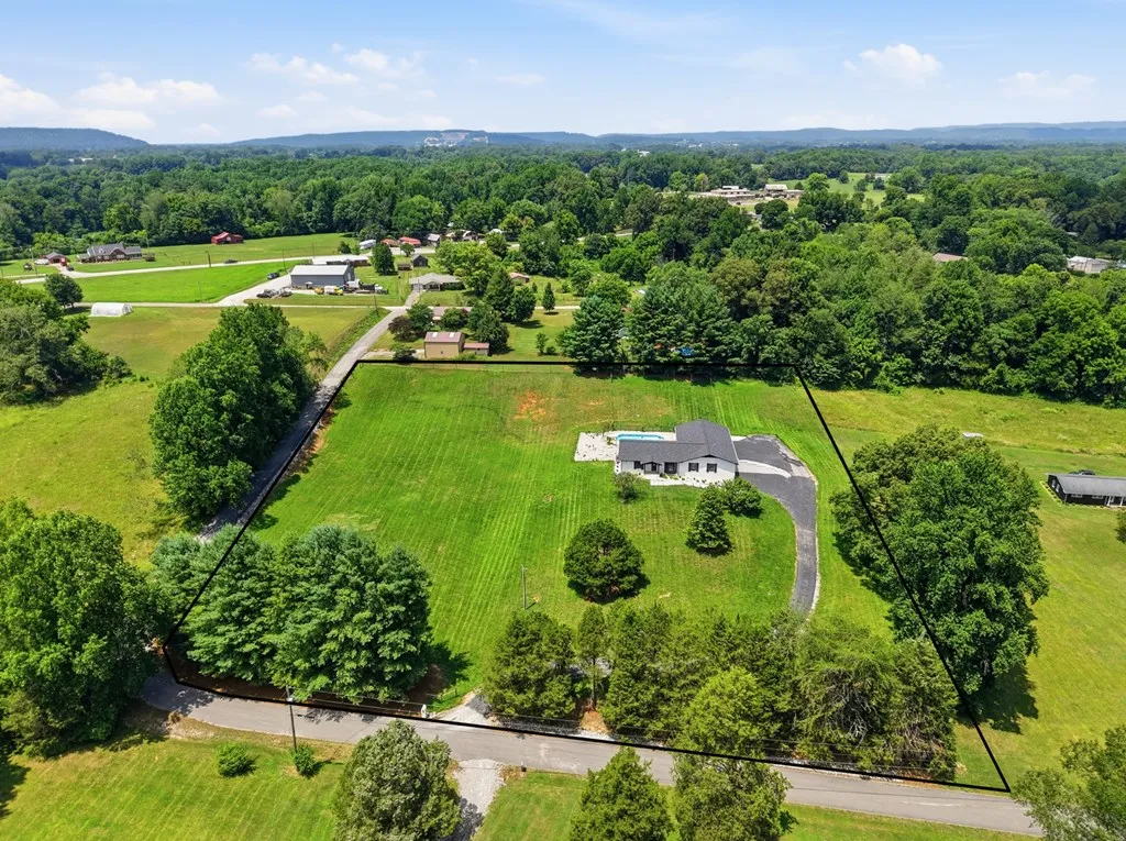 237 S Fork Road Sparta TN 38583