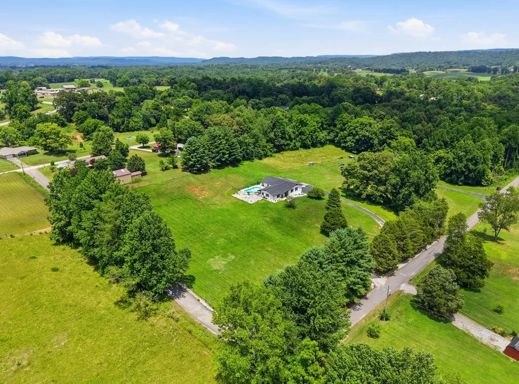 237 S Fork Road Sparta TN 38583