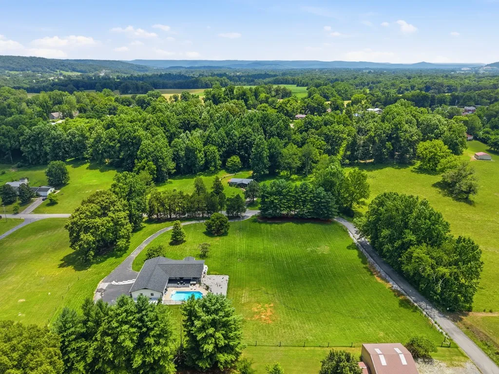 237 S Fork Road Sparta TN 38583
