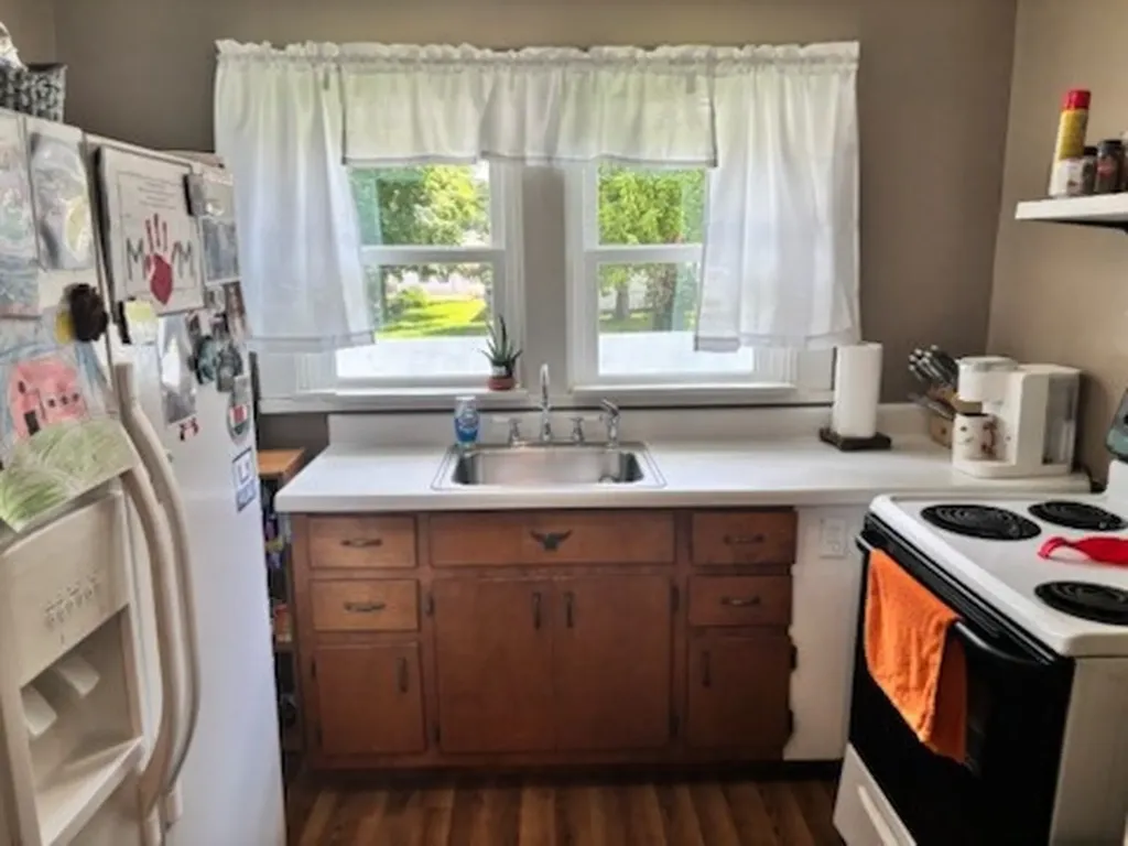 202 West 4 Street Livingston TN 38570