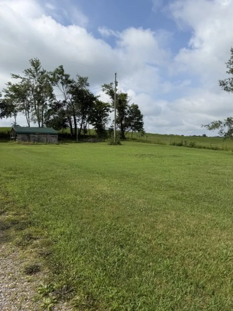 980 West Road Red Boiling Springs TN 37150