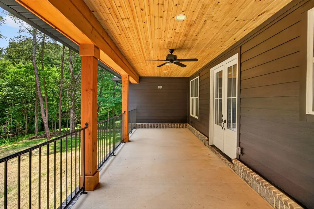 4967 Curtis Drive Cookeville TN 38506