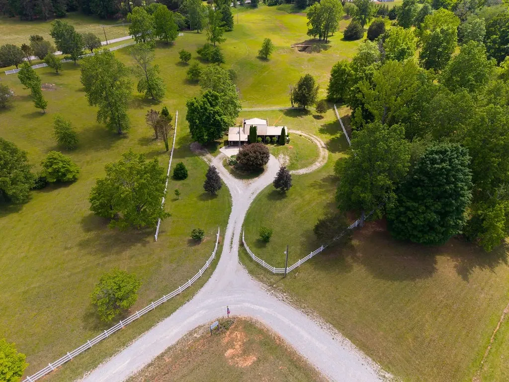 5330 Sparta Highway Rock Island TN 38581