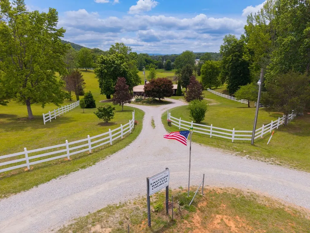 5330 Sparta Highway Rock Island TN 38581