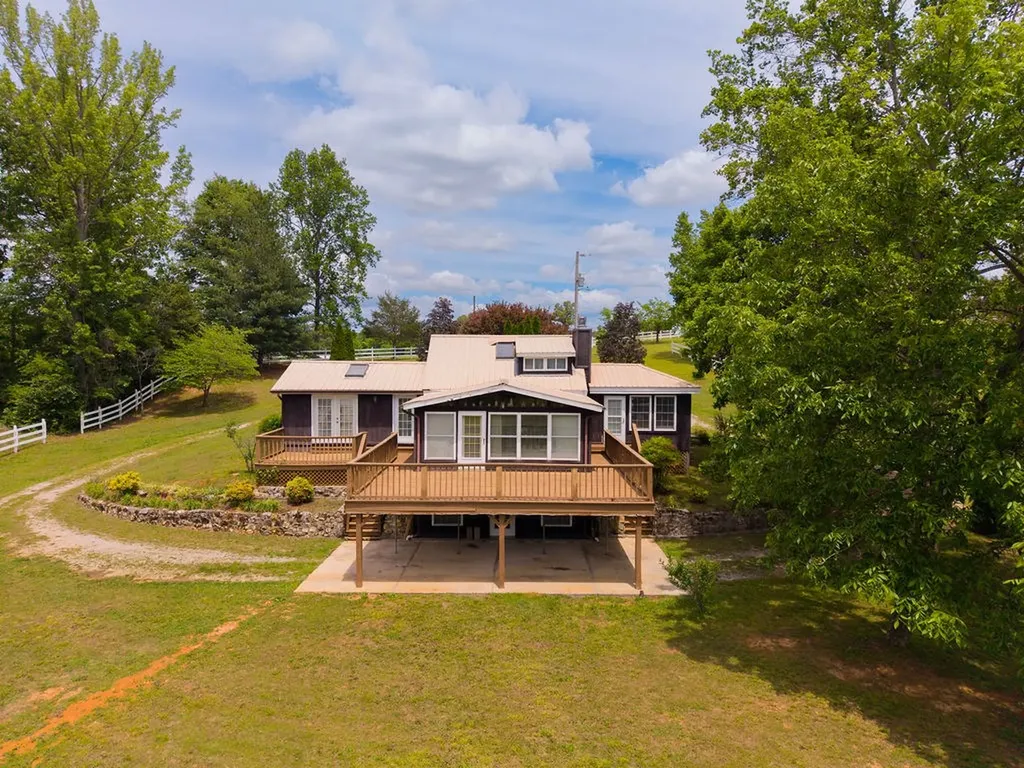 5330 Sparta Highway Rock Island TN 38581