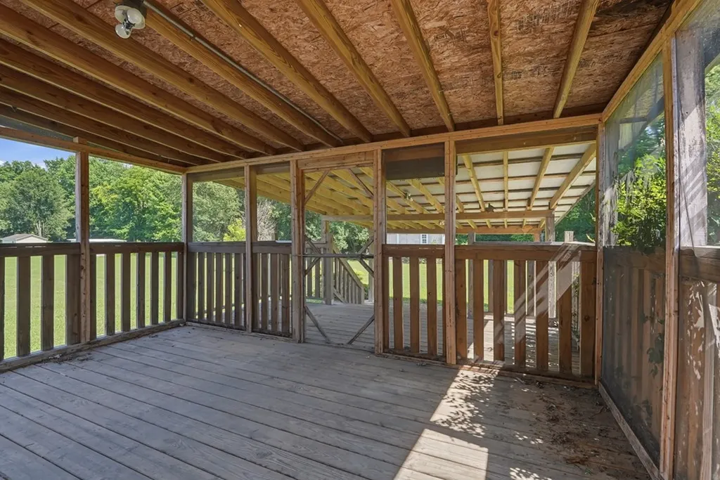 114 Walnut Trace Sparta TN 38583