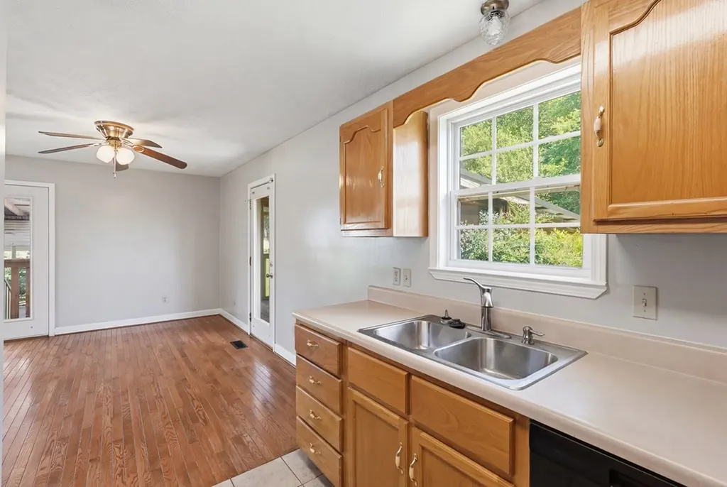 114 Walnut Trace Sparta TN 38583