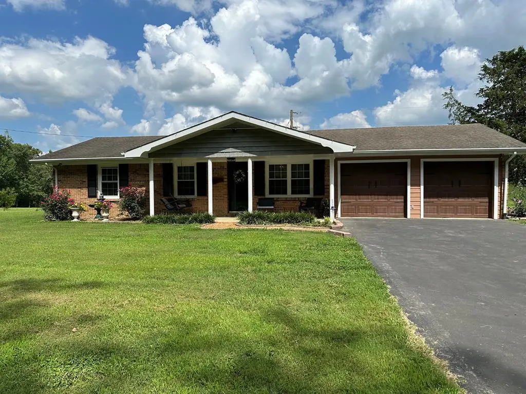 415 Moore Road Cookeville TN 38506-8226