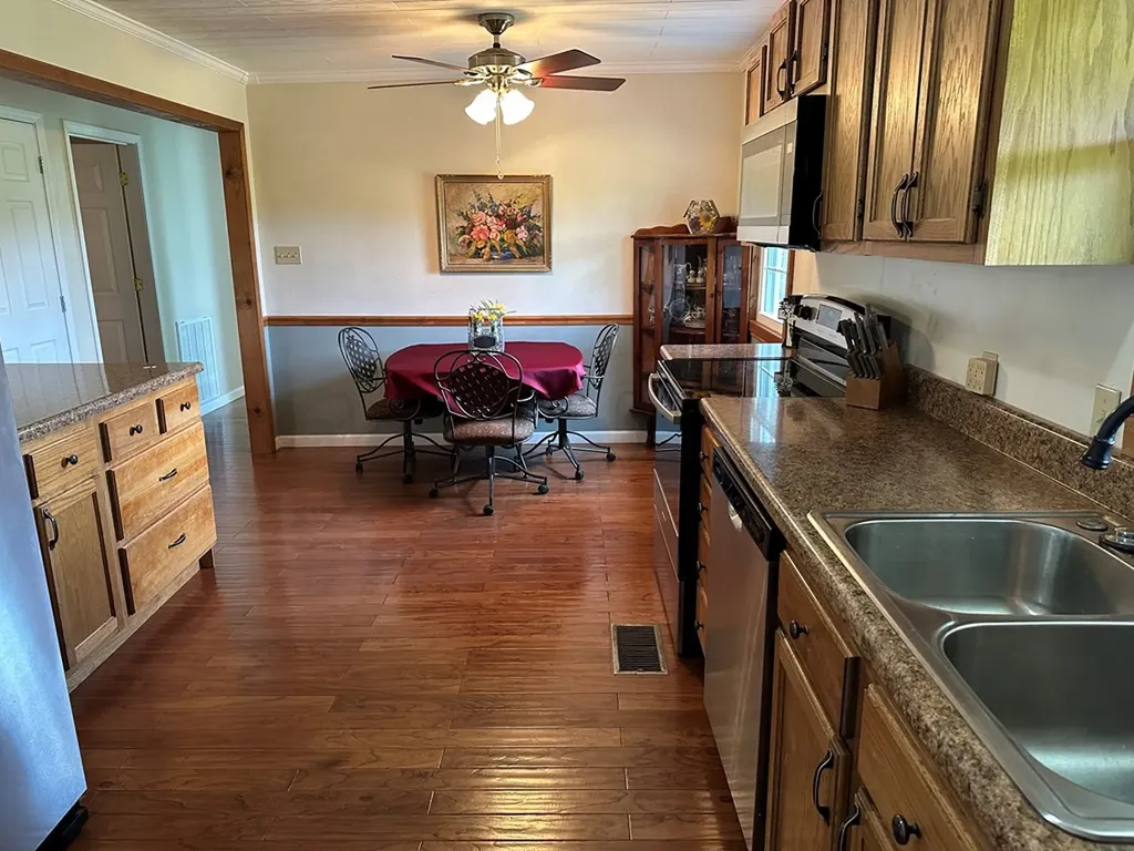 415 Moore Road Cookeville TN 38506-8226