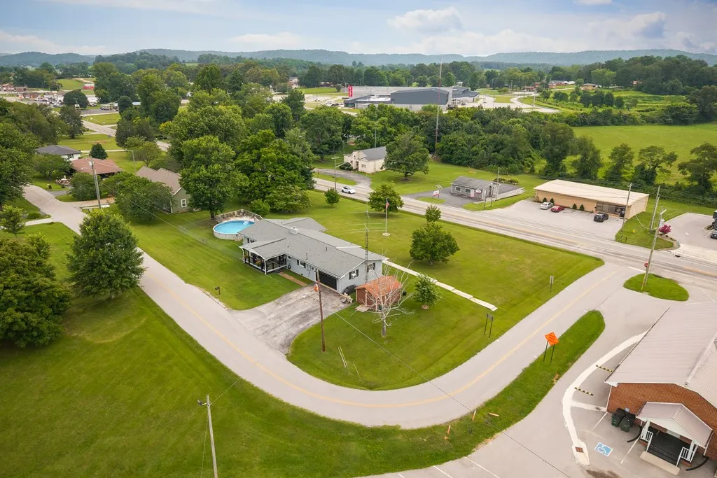 513 N Spring Street Sparta TN 38583