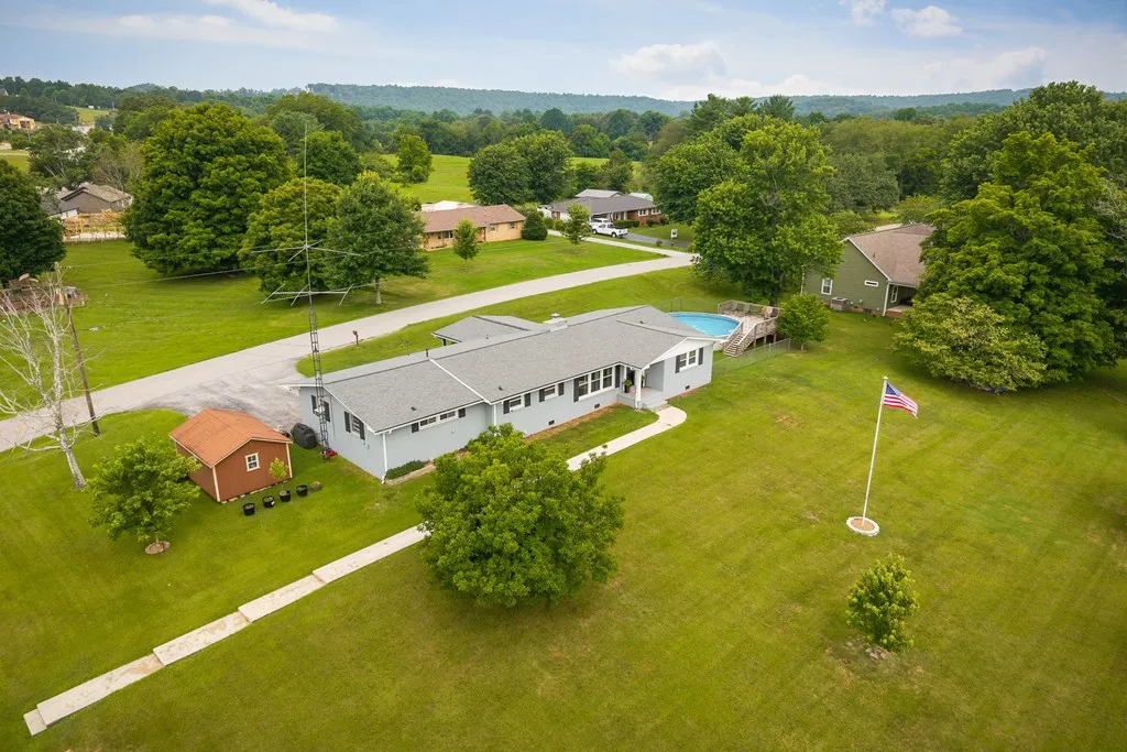 513 N Spring Street Sparta TN 38583