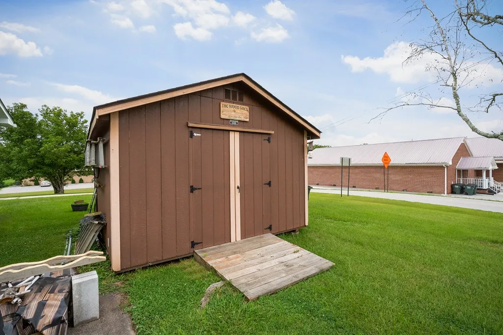 513 N Spring Street Sparta TN 38583