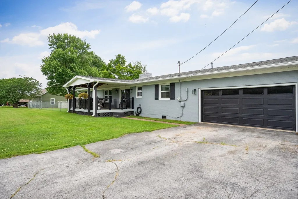 513 N Spring Street Sparta TN 38583