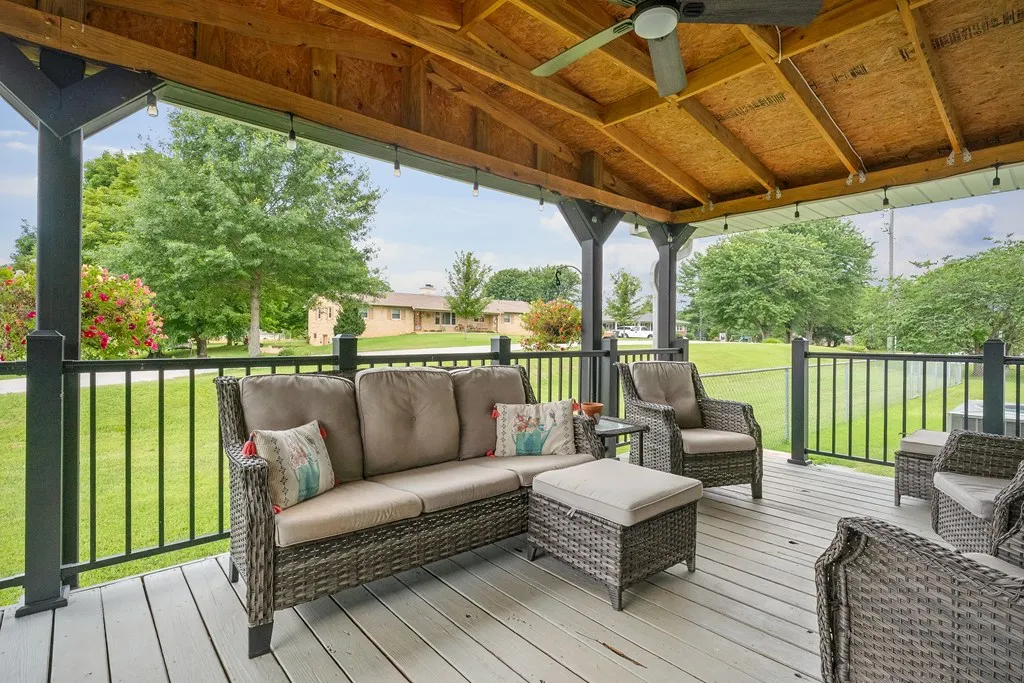 513 N Spring Street Sparta TN 38583