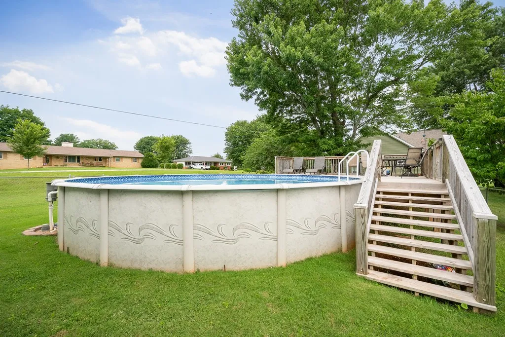 513 N Spring Street Sparta TN 38583
