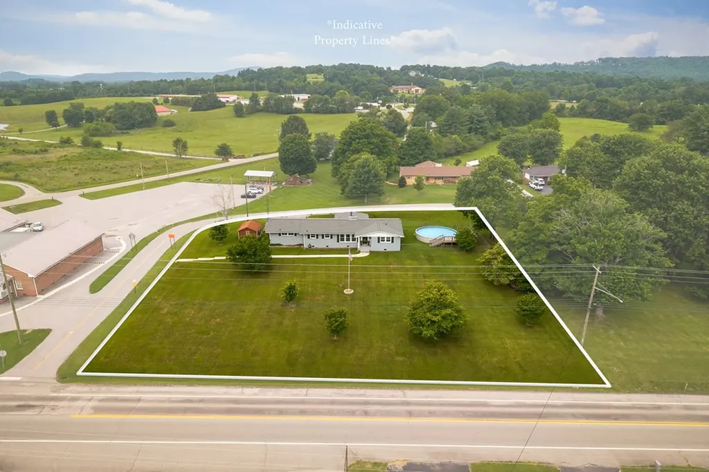 513 N Spring Street Sparta TN 38583