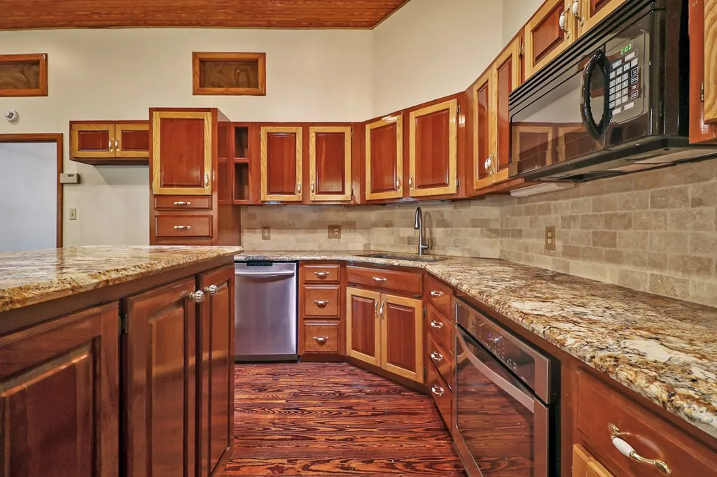 395 Ashley Lane Oneida TN 38556