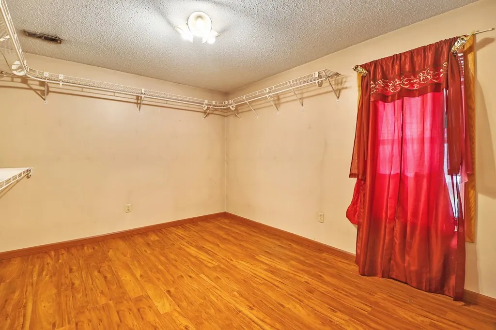 395 Ashley Lane Oneida TN 38556