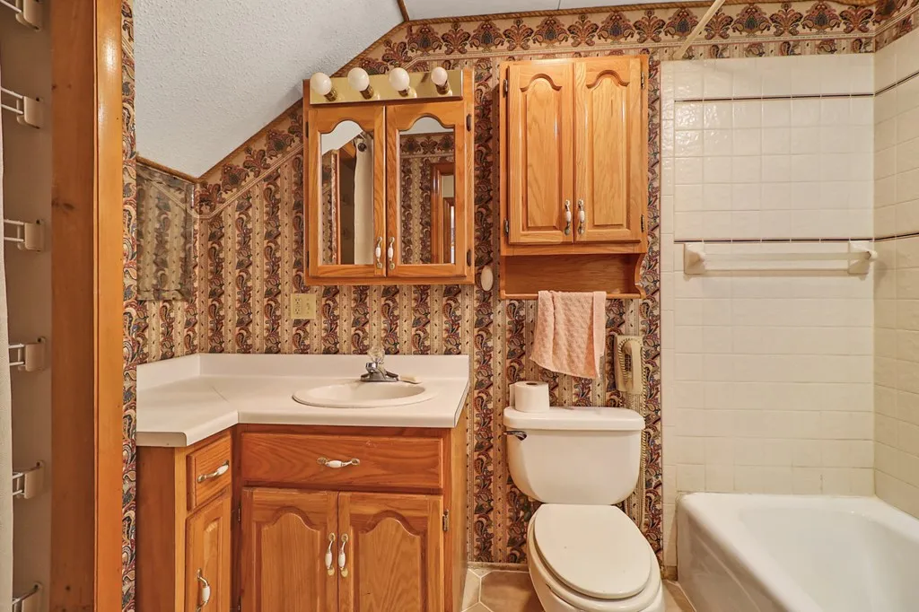 395 Ashley Lane Oneida TN 38556