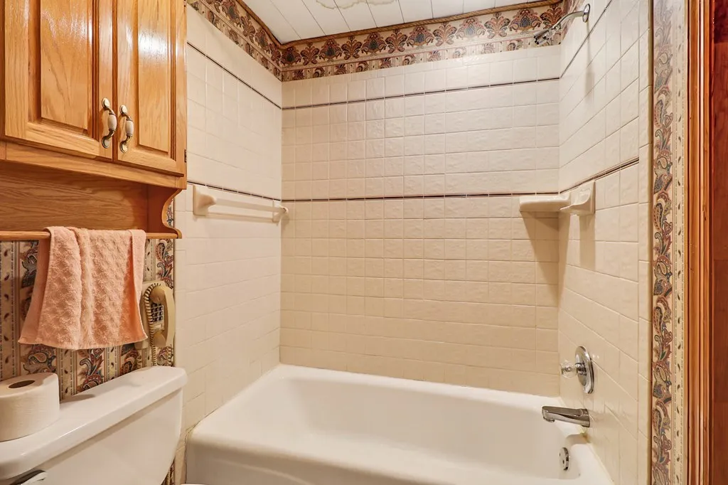 395 Ashley Lane Oneida TN 38556