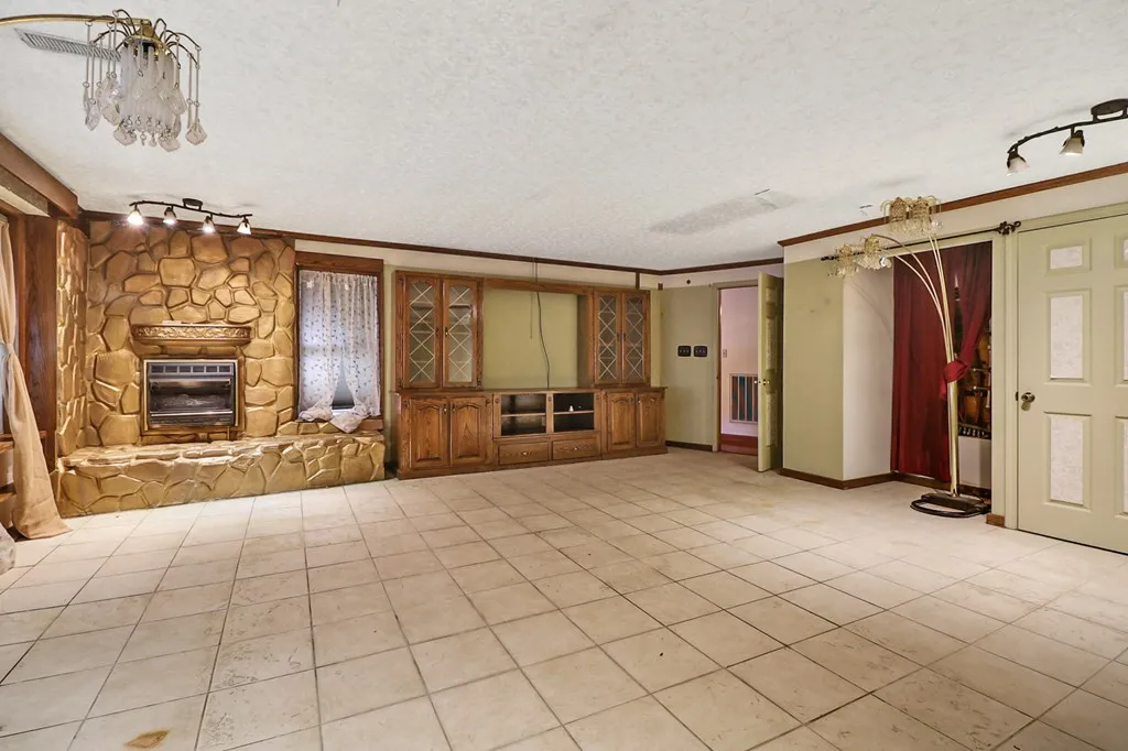 395 Ashley Lane Oneida TN 38556