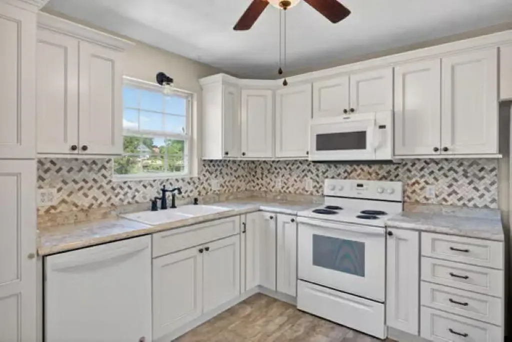 228 Arlington Cookeville TN 38506