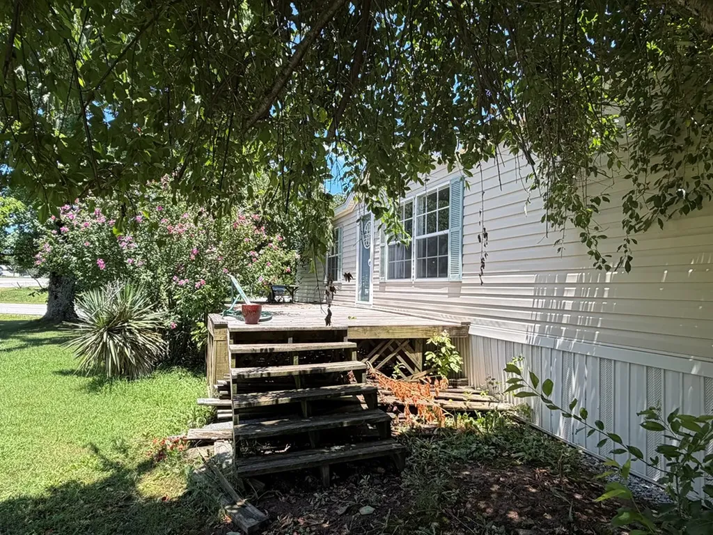 135 Cedar Lane Allons TN 38541