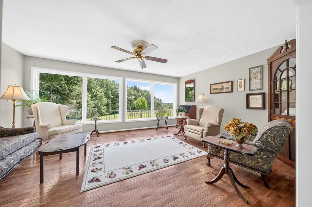 630 Smith Ellis Road Hilham TN 38568