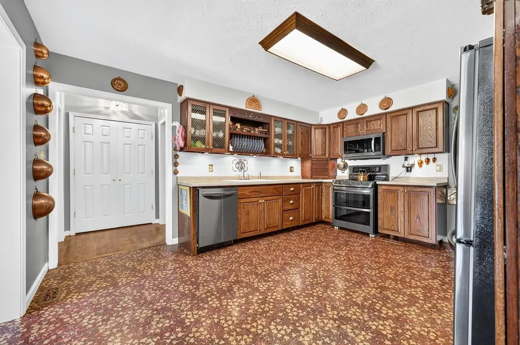 630 Smith Ellis Road Hilham TN 38568