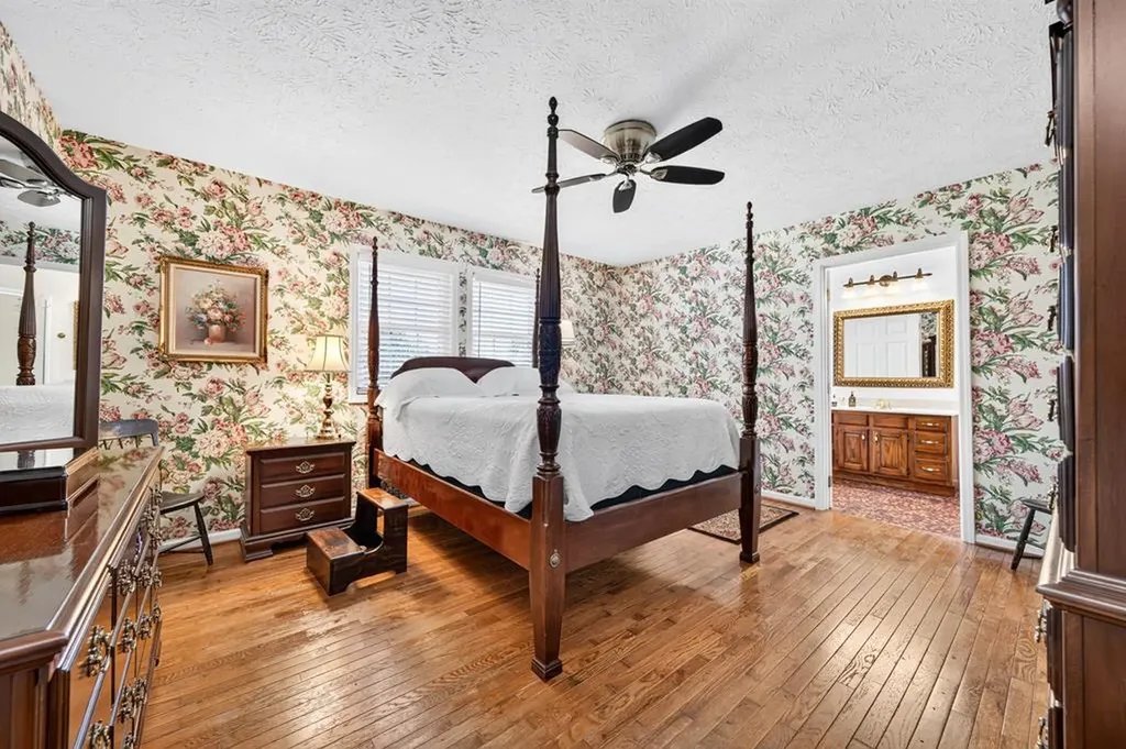 630 Smith Ellis Road Hilham TN 38568
