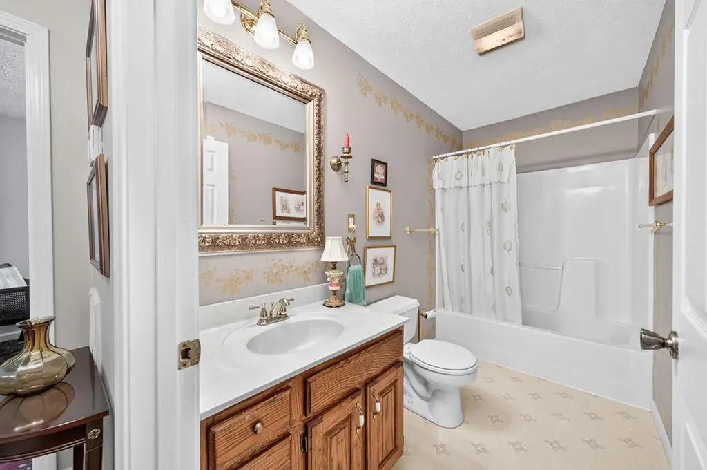 630 Smith Ellis Road Hilham TN 38568
