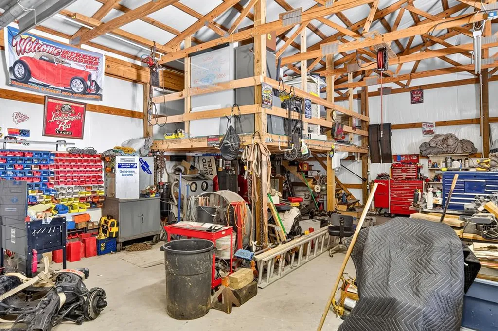 630 Smith Ellis Road Hilham TN 38568