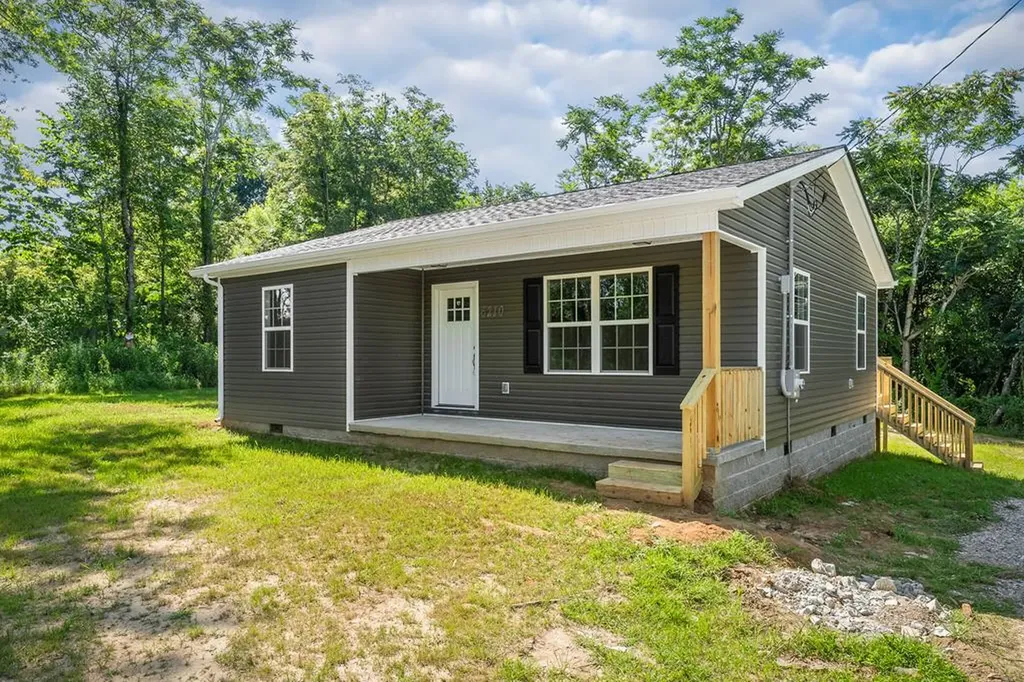 6210 Crossville Sparta TN 38583