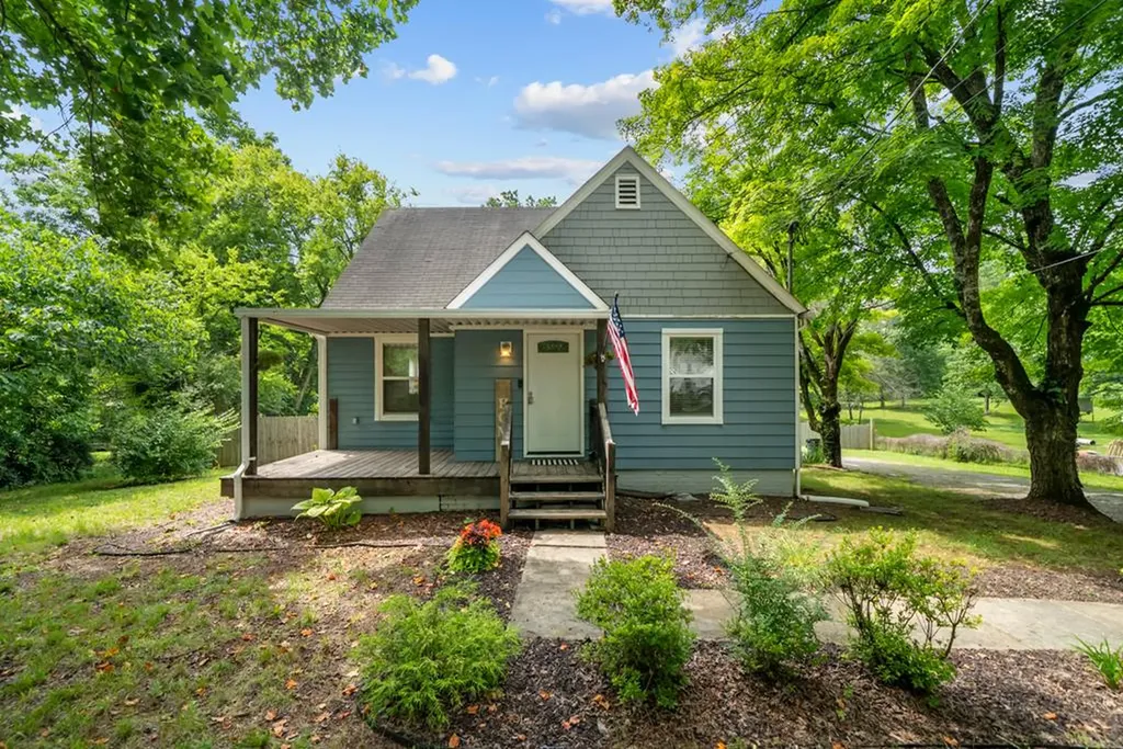 3518 Delrose Knoxville TN 37914