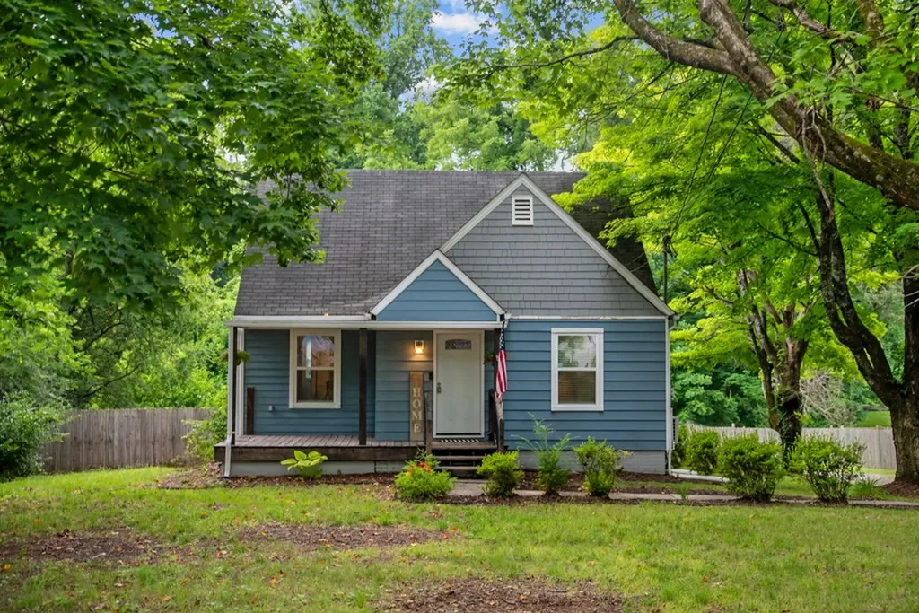 3518 Delrose Knoxville TN 37914