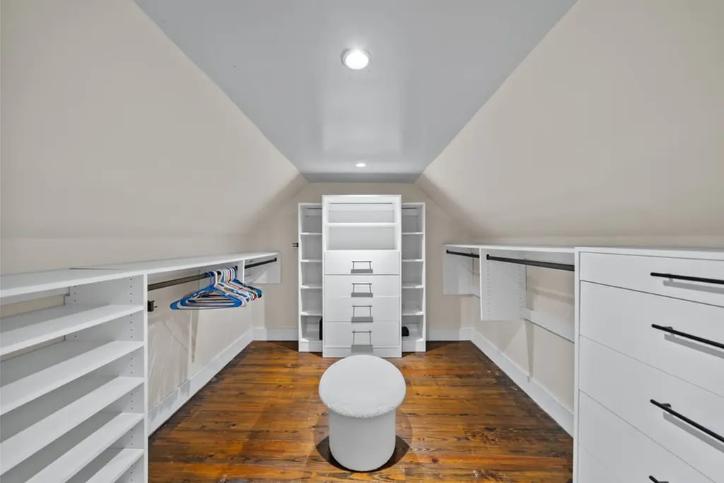 3518 Delrose Knoxville TN 37914