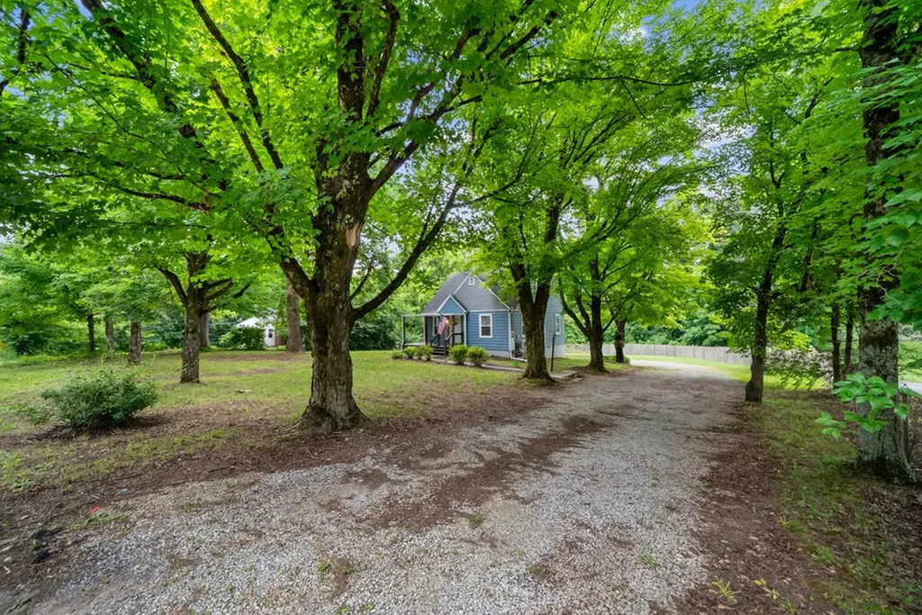 3518 Delrose Knoxville TN 37914