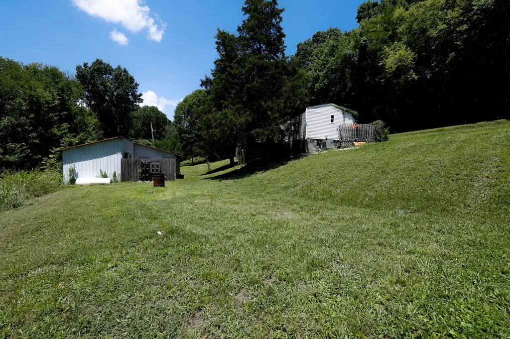 170 Coys Cove Lane Gainesboro TN 38562