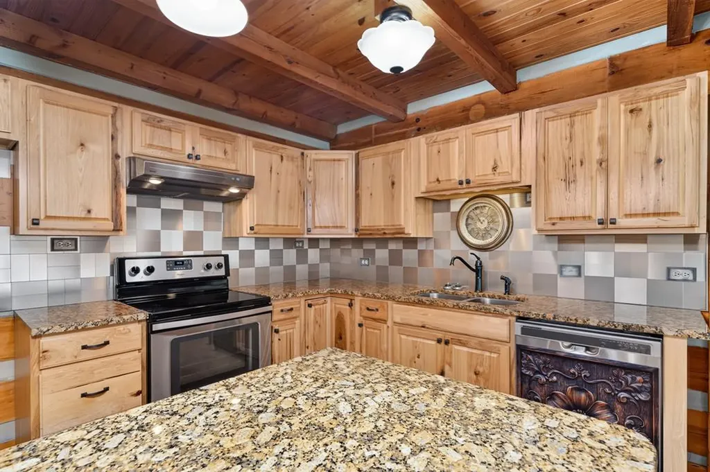 106 W Crawford Avenue Monterey TN 38574