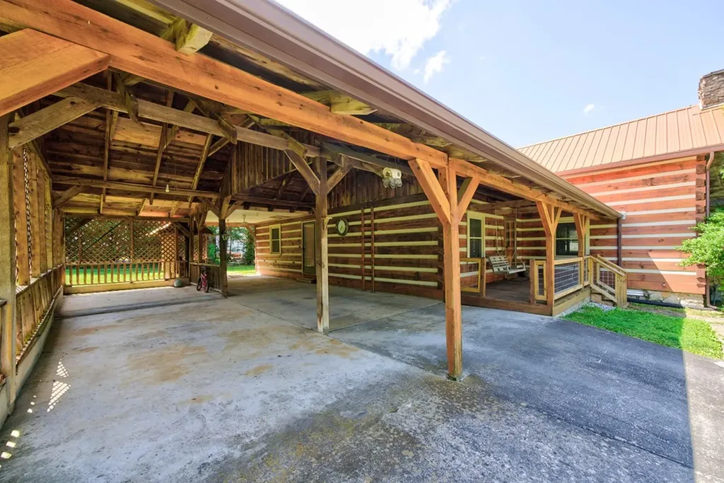 106 W Crawford Avenue Monterey TN 38574